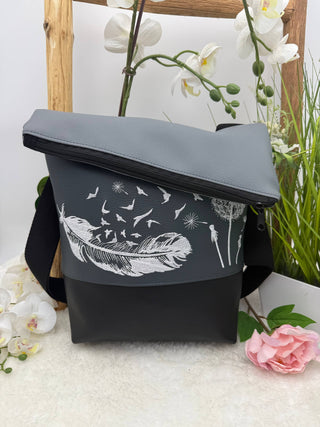 Pusteblume mit Feder 2.0